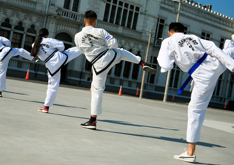 Clases de Taekwondo en Plaza Policial