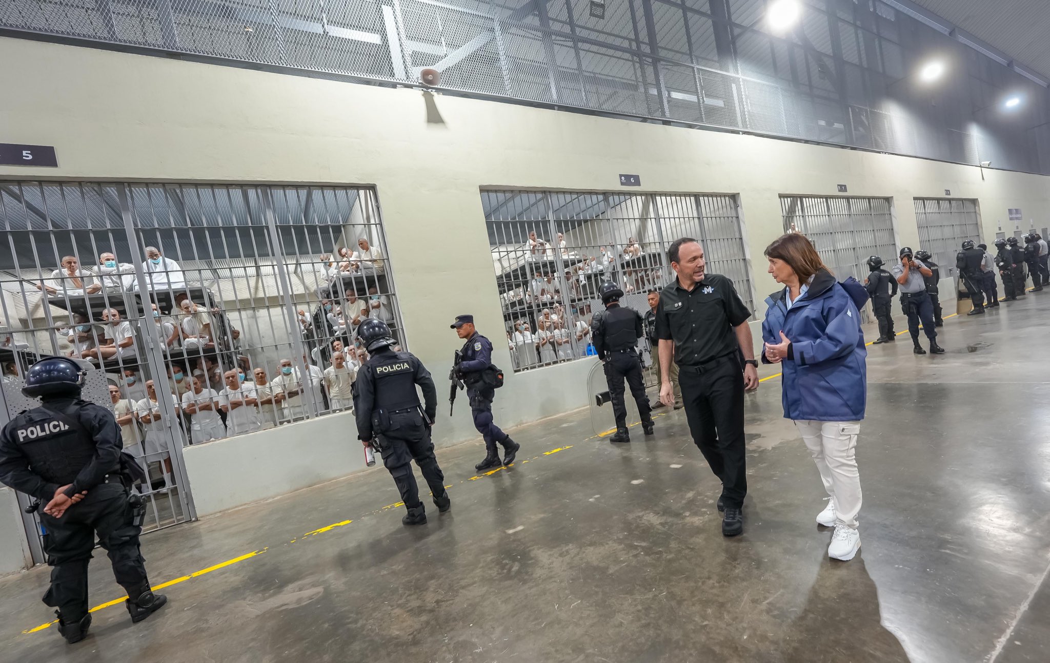 Ministra de Seguridad de Argentina llega al país para conocer el “Modelo Bukele”